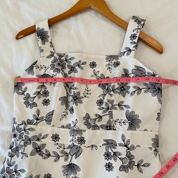 NWT Ann Taylor Black & White Floral Linen - Picture 3 of 5